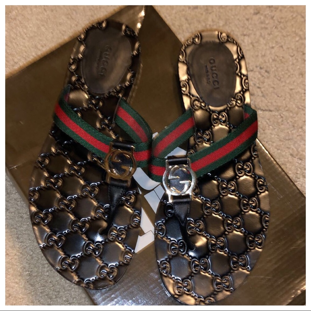 Authentic preowned  Gucci slippers sz 7.5